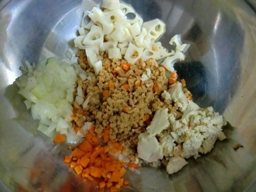 材料を混ぜる