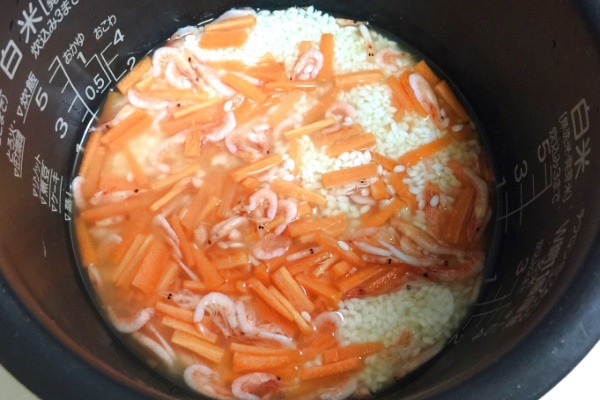 炊く前のご飯