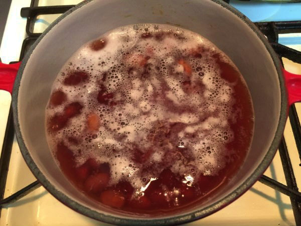 うずら豆を茹でる