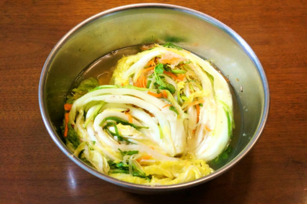 具材をはさむ