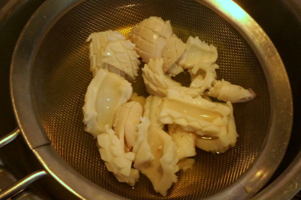 火を通したイカ